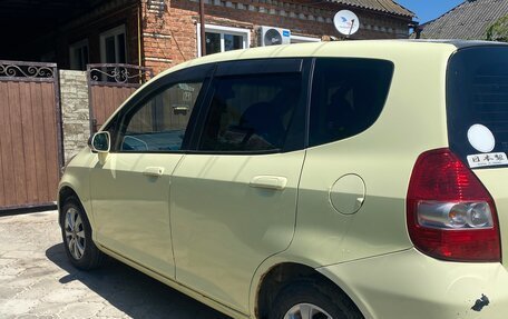 Honda Fit III, 2002 год, 295 000 рублей, 2 фотография