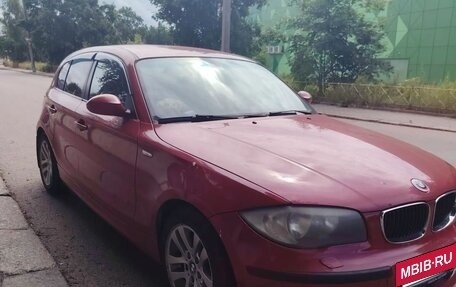 BMW 1 серия, 2008 год, 550 000 рублей, 2 фотография