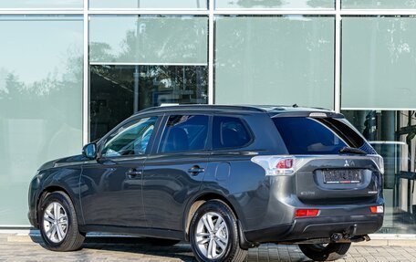 Mitsubishi Outlander III рестайлинг 3, 2013 год, 1 295 000 рублей, 4 фотография