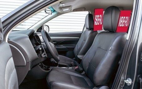 Mitsubishi Outlander III рестайлинг 3, 2013 год, 1 295 000 рублей, 11 фотография