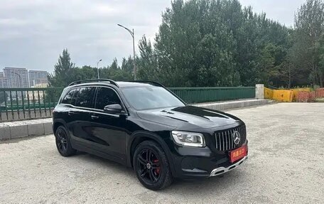 Mercedes-Benz GLB, 2022 год, 2 400 000 рублей, 3 фотография