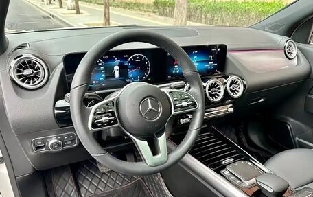 Mercedes-Benz GLA, 2022 год, 2 300 000 рублей, 9 фотография