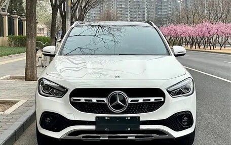 Mercedes-Benz GLA, 2022 год, 2 300 000 рублей, 2 фотография