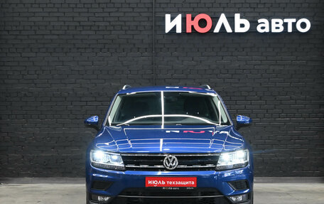 Volkswagen Tiguan II, 2018 год, 2 750 000 рублей, 2 фотография
