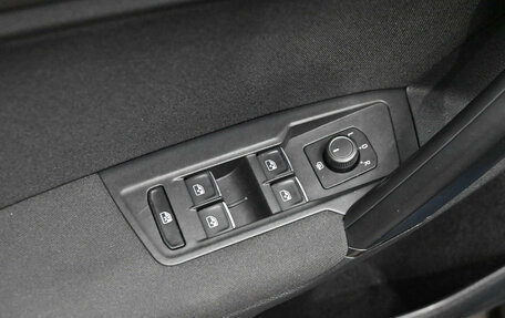 Volkswagen Tiguan II, 2018 год, 2 750 000 рублей, 14 фотография
