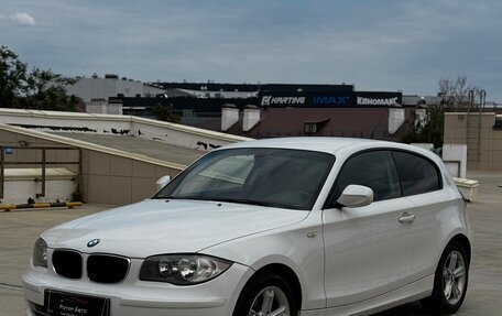 BMW 1 серия, 2011 год, 790 000 рублей, 2 фотография