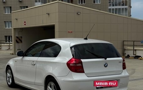 BMW 1 серия, 2011 год, 790 000 рублей, 4 фотография