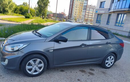 Hyundai Solaris II рестайлинг, 2014 год, 840 000 рублей, 2 фотография