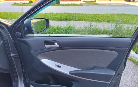 Hyundai Solaris II рестайлинг, 2014 год, 840 000 рублей, 11 фотография