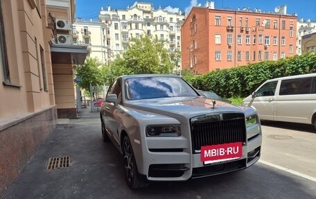 Rolls-Royce Cullinan, 2021 год, 31 000 000 рублей, 3 фотография