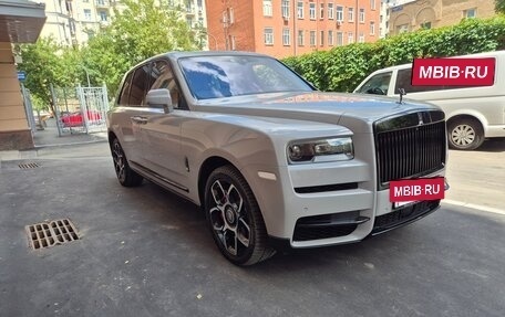 Rolls-Royce Cullinan, 2021 год, 31 000 000 рублей, 2 фотография