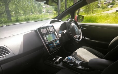 Nissan Leaf I, 2017 год, 999 999 рублей, 8 фотография