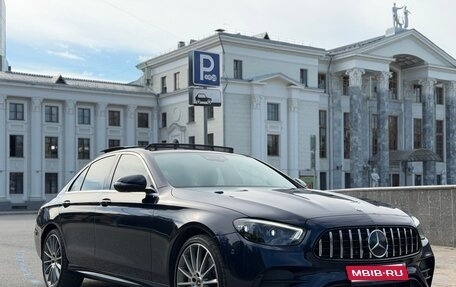 Mercedes-Benz E-Класс, 2020 год, 5 490 000 рублей, 1 фотография