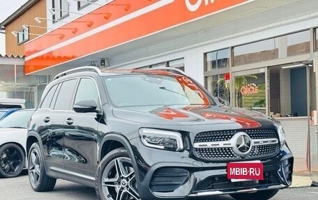 Mercedes-Benz GLB, 2022 год, 2 090 000 рублей, 1 фотография