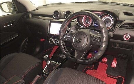 Suzuki Swift V, 2020 год, 1 290 000 рублей, 3 фотография