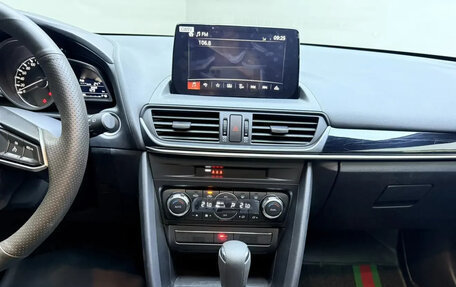 Mazda CX-4, 2023 год, 2 100 004 рублей, 8 фотография