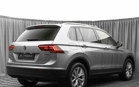 Volkswagen Tiguan II, 2020 год, 3 090 000 рублей, 5 фотография