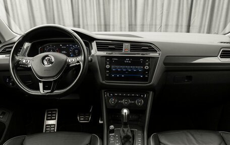 Volkswagen Tiguan II, 2020 год, 3 090 000 рублей, 8 фотография