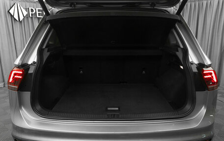 Volkswagen Tiguan II, 2020 год, 3 090 000 рублей, 26 фотография
