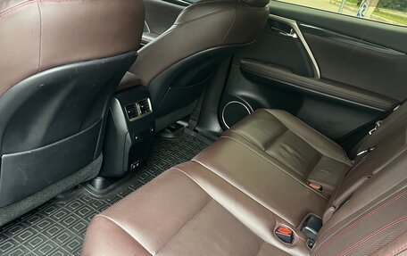 Lexus RX IV рестайлинг, 2021 год, 4 400 000 рублей, 26 фотография