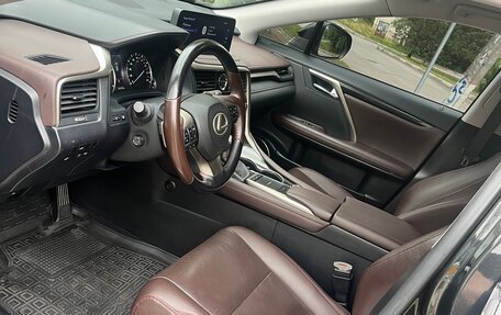 Lexus RX IV рестайлинг, 2021 год, 4 400 000 рублей, 23 фотография