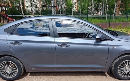 Hyundai Solaris II рестайлинг, 2017 год, 1 200 000 рублей, 4 фотография