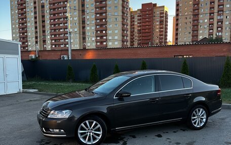 Volkswagen Passat B7, 2011 год, 1 300 000 рублей, 21 фотография
