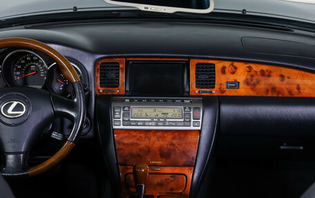 Lexus SC II рестайлинг, 2002 год, 1 585 000 рублей, 14 фотография