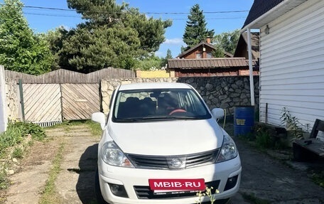 Nissan Tiida, 2010 год, 780 000 рублей, 2 фотография