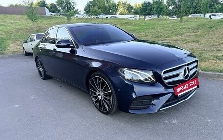 Mercedes-Benz E-Класс, 2016 год, 3 100 000 рублей, 3 фотография