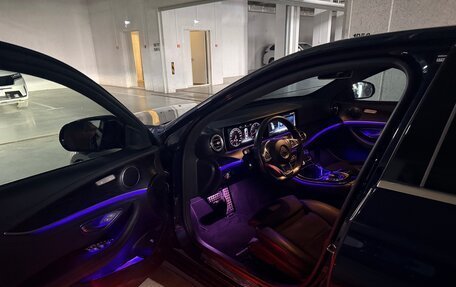Mercedes-Benz E-Класс, 2016 год, 3 100 000 рублей, 19 фотография