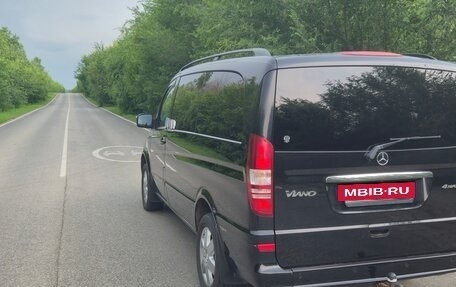 Mercedes-Benz Viano, 2013 год, 2 650 000 рублей, 4 фотография