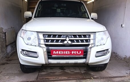 Mitsubishi Pajero IV, 2014 год, 2 750 000 рублей, 4 фотография