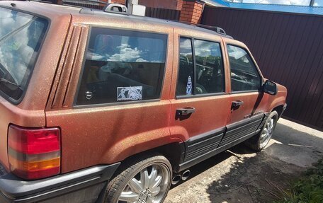 Jeep Grand Cherokee, 1993 год, 590 000 рублей, 2 фотография