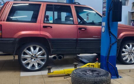 Jeep Grand Cherokee, 1993 год, 590 000 рублей, 16 фотография
