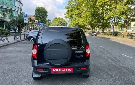 Chevrolet Niva I рестайлинг, 2020 год, 900 000 рублей, 4 фотография