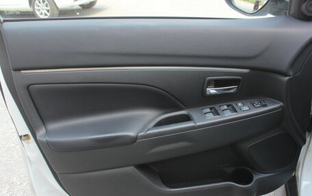 Mitsubishi ASX I рестайлинг, 2012 год, 897 000 рублей, 8 фотография