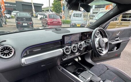 Mercedes-Benz GLB, 2022 год, 2 090 000 рублей, 13 фотография