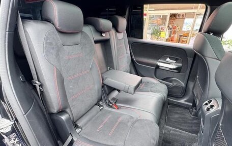 Mercedes-Benz GLB, 2022 год, 2 090 000 рублей, 30 фотография