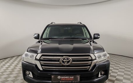 Toyota Land Cruiser 200, 2015 год, 4 249 000 рублей, 2 фотография