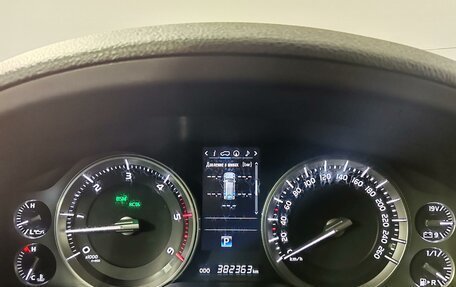 Toyota Land Cruiser 200, 2015 год, 4 249 000 рублей, 13 фотография