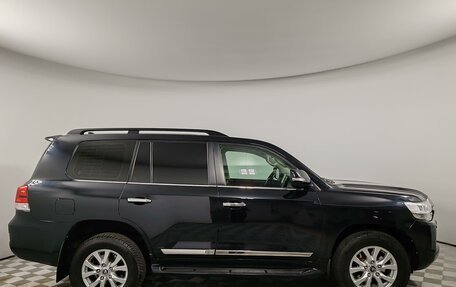 Toyota Land Cruiser 200, 2015 год, 4 249 000 рублей, 4 фотография