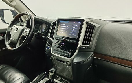 Toyota Land Cruiser 200, 2015 год, 4 249 000 рублей, 11 фотография