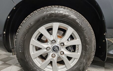 Toyota Land Cruiser 200, 2015 год, 4 249 000 рублей, 17 фотография