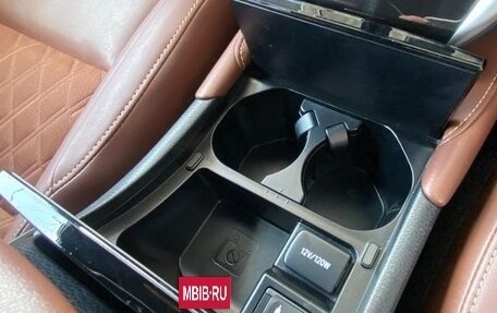 Toyota Harrier, 2017 год, 2 015 000 рублей, 26 фотография