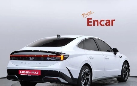 Hyundai Sonata VIII, 2023 год, 2 520 000 рублей, 4 фотография
