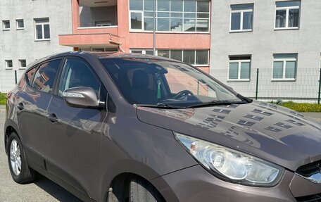 Hyundai ix35 I рестайлинг, 2012 год, 860 000 рублей, 2 фотография