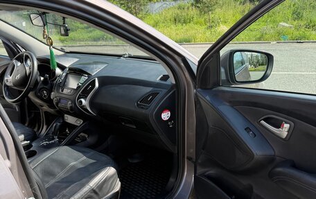 Hyundai ix35 I рестайлинг, 2012 год, 860 000 рублей, 9 фотография