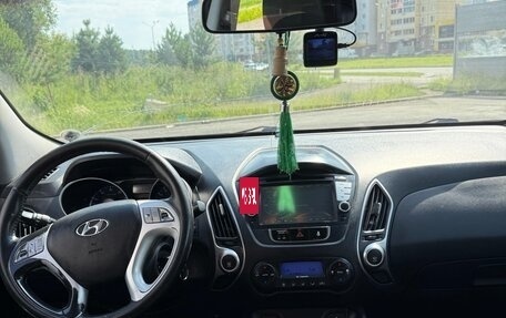 Hyundai ix35 I рестайлинг, 2012 год, 860 000 рублей, 12 фотография