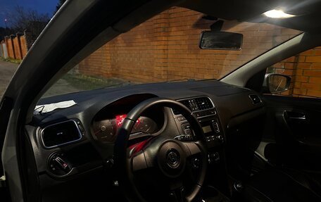 Volkswagen Polo VI (EU Market), 2011 год, 500 000 рублей, 3 фотография